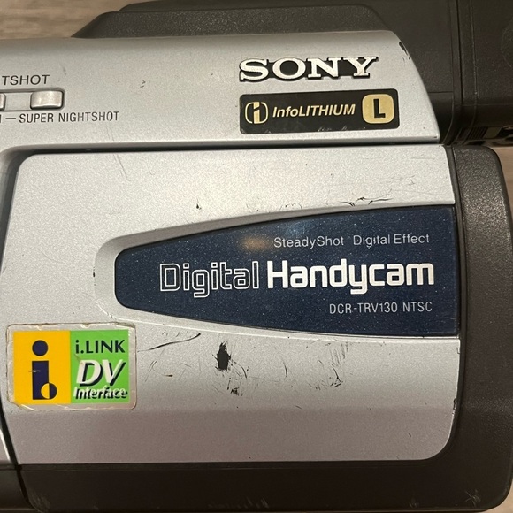 Sony Handycam Hi8 DCR-TRV130 NTSC NOT TESTED - Picture 2 of 8